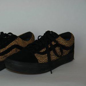 SOLD ———- VANS Old Skool Tiny Cheetah Print Snakers 7.5